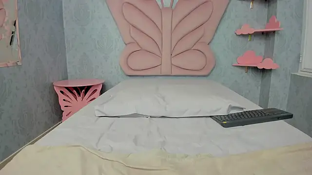 MaddyCute4u online show from February 24, 3:20 pm