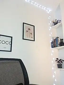 helena smith online show from February 10, 5:03 am