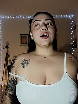 helena smith online show from February 13, 4:43 am