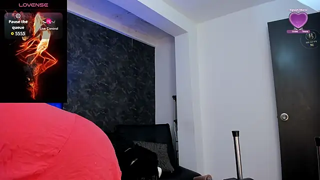 Snapshot of Bella_Evans_ chatting on November 6, 7:04 pm Bella Evans online show from November 6, 7:04 pm