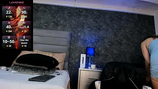 Snapshot of Bella_Evans_ chatting on January 7, 6:21 pm Bella Evans online show from January 7, 6:21 pm