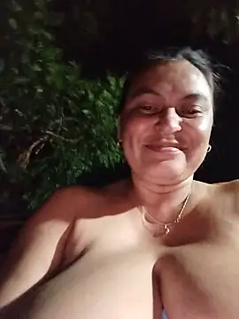 Snapshot of Horny-Mommy-Dirty chatting on June 21, 3:31 am Horny-Mommy-Dirty online show from June 21, 3:31 am