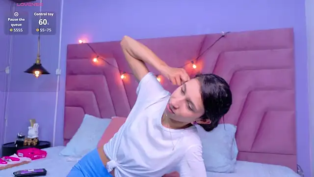 Beautifulskinny18 online show from January 11, 7:52 pm