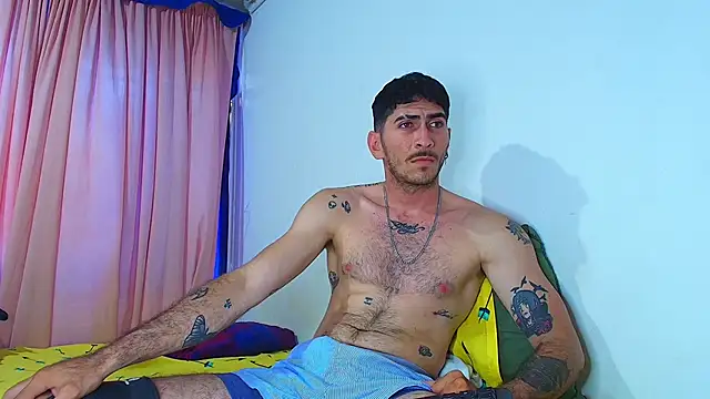 Thomass00 online show from March 18, 3:31 pm