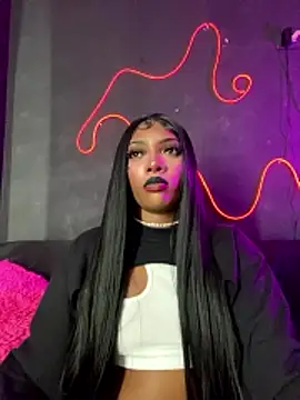 TIFFANYYSTAR online show from January 15, 4:00 pm