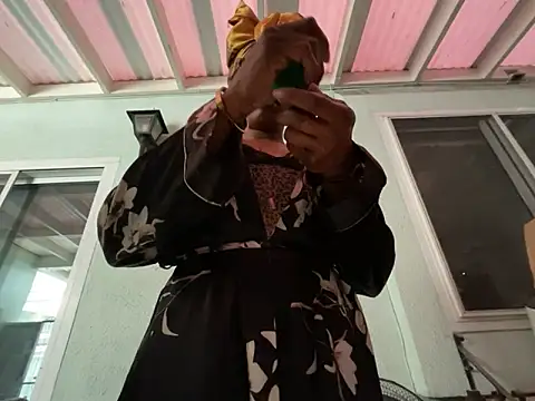 wynterheat online show from February 10, 7:28 pm