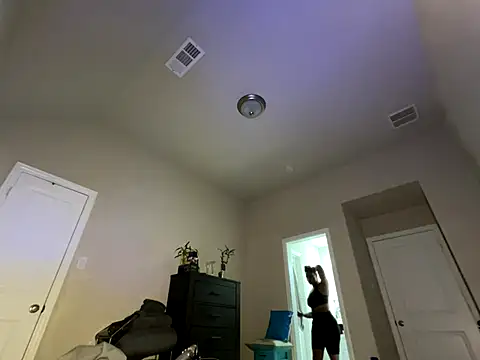 wynterheat online show from October 12, 1:26 am