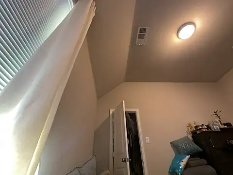 wynterheat online show from December 19, 10:28 pm