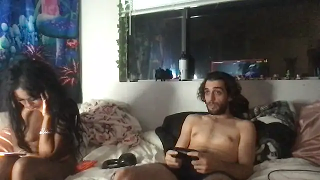 Snapshot of BLAKEJEWELS chatting on December 20, 2:05 pm BLAKEJEWELS online show from December 20, 2:05 pm