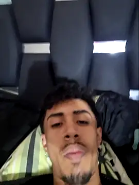 RyanRizzo online show from March 28, 7:13 pm