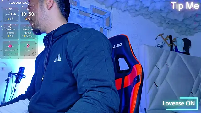 Rich boy01 online show from November 4, 7:35 pm