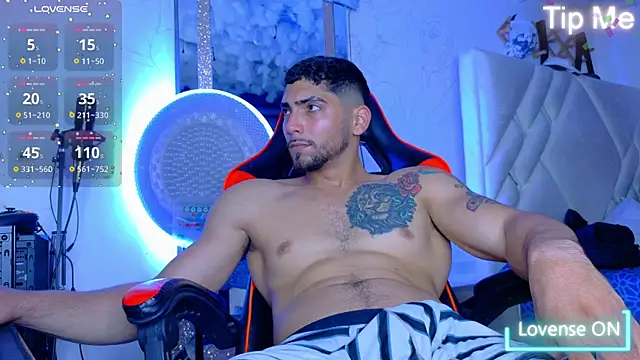 Rich boy01 online show from November 17, 6:35 pm