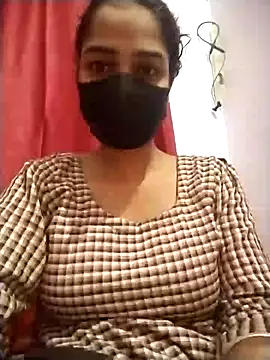 Snapshot of aarjulove chatting on December 12, 4:43 pm aarjulove online show from December 12, 4:43 pm