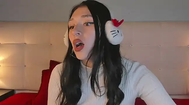 Zowi Hottiee online show from March 5, 2:46 am