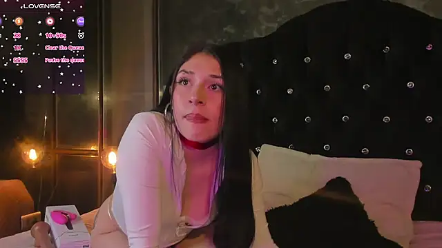 Zowi Hottiee online show from September 30, 2:27 am