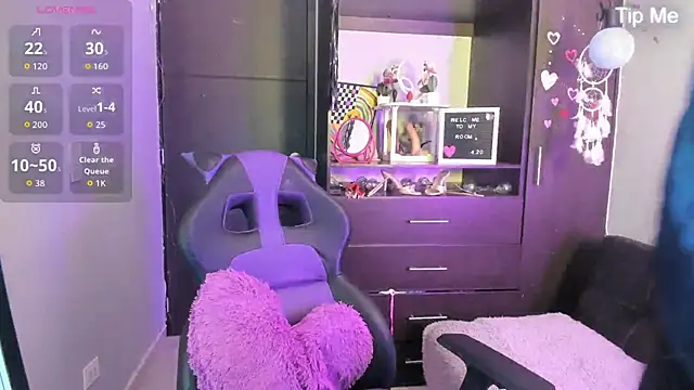 Emilytafur online show from October 10, 8:08 pm