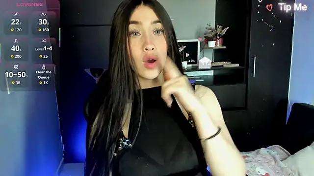 Snapshot of Emilytafur chatting on May 30, 8:28 pm Emilytafur online show from May 30, 8:28 pm