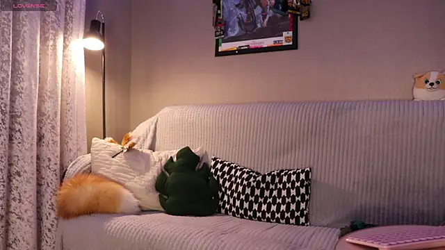 mari moon bunny online show from January 25, 2:03 pm