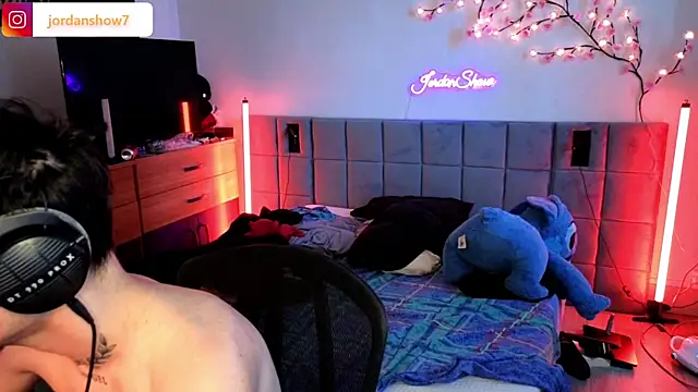 JordanShow online show from March 25, 2:45 pm