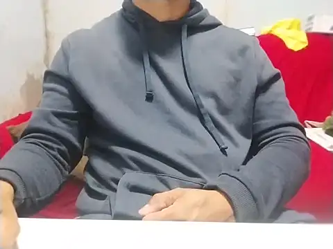 gustavorweb online show from April 27, 9:07 am