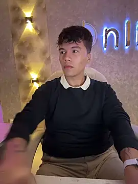 Logan smith1 online show from January 7, 7:44 am