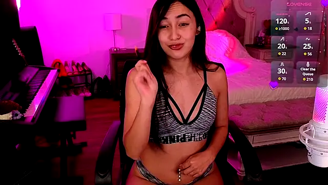 JasmineWinters online show from May 10, 11:10 pm