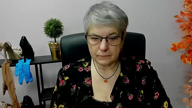 IrisDream online show from January 7, 7:10 am