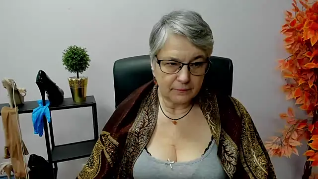 IrisDream online show from January 29, 10:48 am