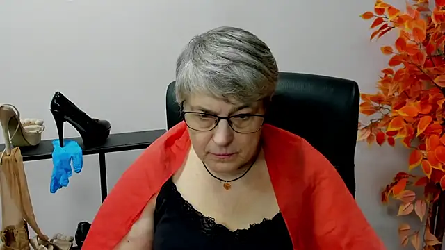 IrisDream online show from February 4, 10:54 am