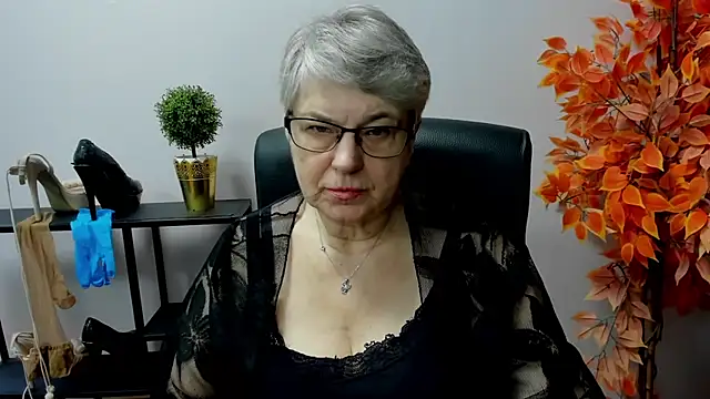 IrisDream online show from March 3, 10:49 am