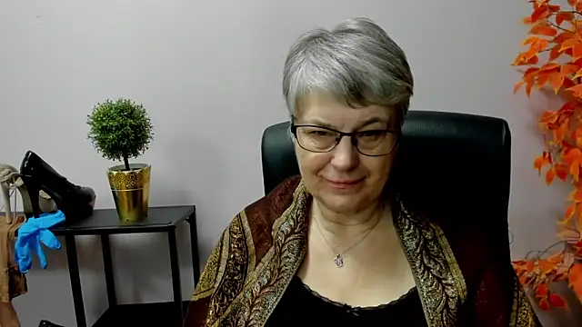 IrisDream online show from March 11, 7:15 am