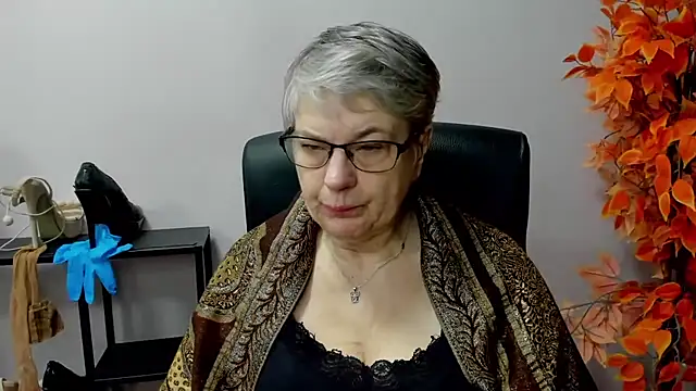 IrisDream online show from March 18, 7:19 am