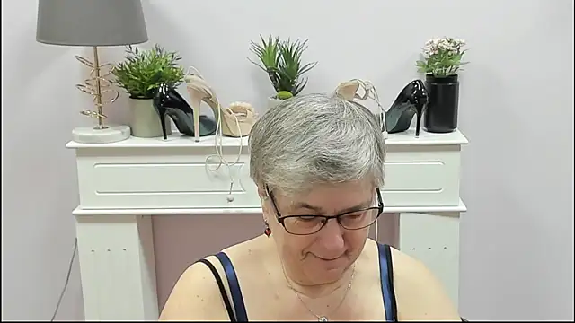 IrisDream online show from January 7, 7:11 am