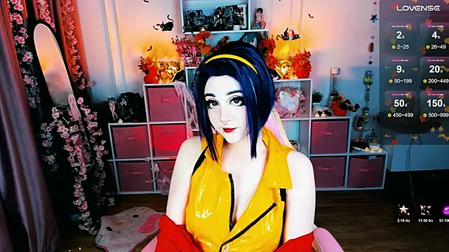 Snapshot of Aki__Ra chatting on October 23, 11:46 pm Aki Ra online show from October 23, 11:46 pm