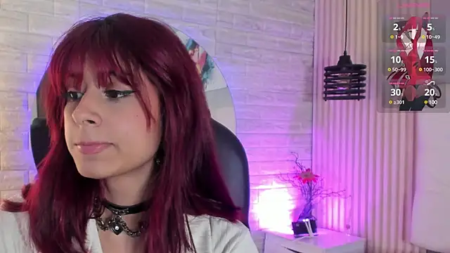 Snapshot of cloe__palmer chatting on December 9, 6:25 pm cloe palmer online show from December 9, 6:25 pm