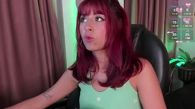 Snapshot of cloe__palmer chatting on March 17, 9:13 pm cloe palmer online show from March 17, 9:13 pm