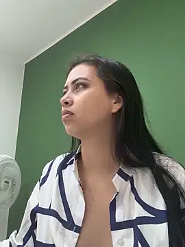 iiris  online show from November 11, 2:50 pm