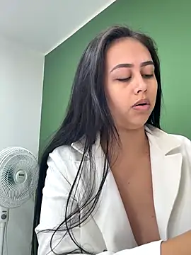 iiris  online show from November 12, 2:50 pm