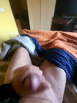 Snapshot of tiscopofortezozza chatting on February 7, 9:24 am tiscopofortezozza online show from February 7, 9:24 am