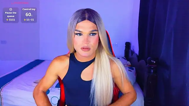 AllisonsweetZ online show from April 12, 3:39 pm