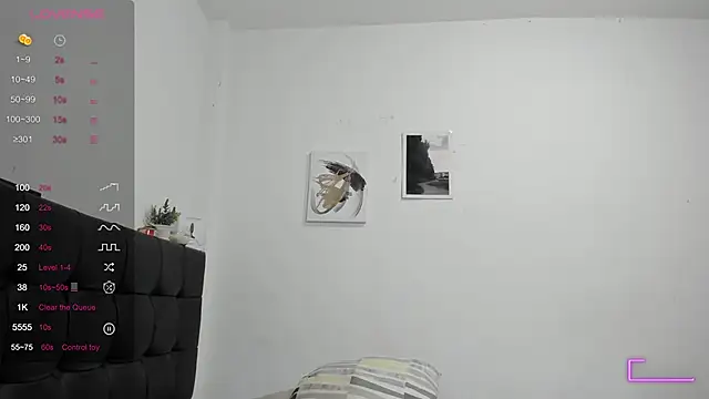 Snapshot of RoddyRich11 chatting on November 22, 12:15 pm RoddyRich11 online show from November 22, 12:15 pm