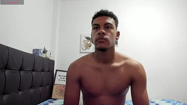 Snapshot of RoddyRich11 chatting on January 6, 12:09 pm RoddyRich11 online show from January 6, 12:09 pm