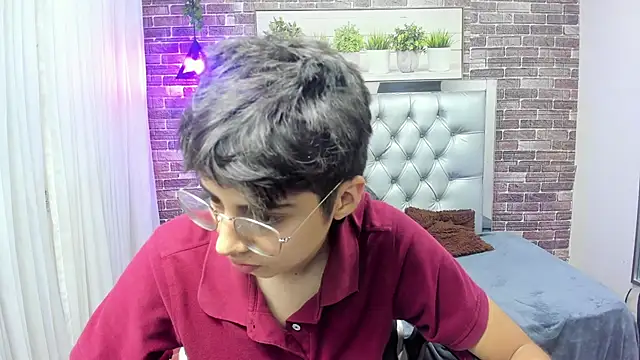 Snapshot of jhoellx chatting on October 17, 9:17 pm jhoellx online show from October 17, 9:17 pm