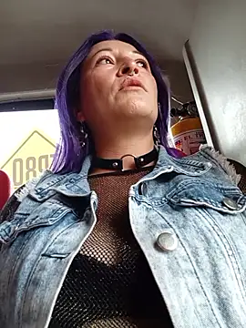 sophie banger online show from October 9, 6:06 pm