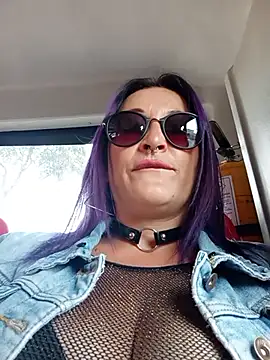 sophie banger online show from April 14, 6:25 pm