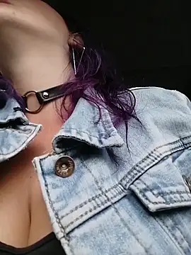 sophie banger online show from April 17, 9:07 pm