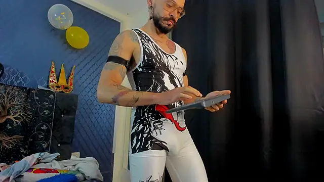 leondevereda online show from February 23, 11:47 pm