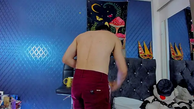 leondevereda online show from March 3, 1:42 am