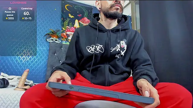 leondevereda online show from March 19, 1:54 am