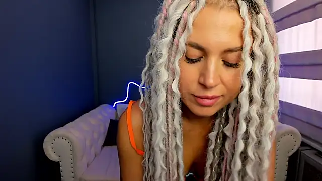 rock n roxy online show from March 15, 8:15 am